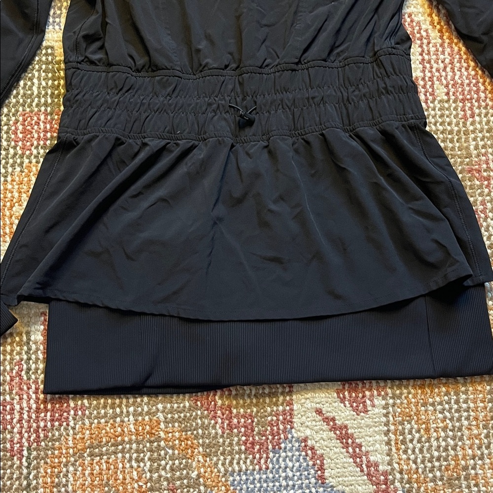 Lululemon Sights Seen Jacket Black Size 4 Rare EUC Athleisure Activewear - Picture 4 of 10